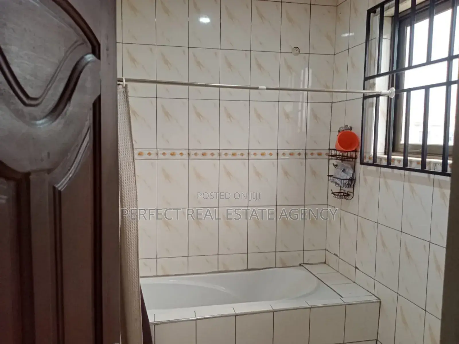 Furnished 6bdrm House in Atasomanso, Kumasi Metropolitan for rent