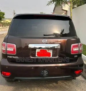 Nissan Patrol 2016 Brown