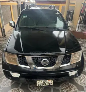 Nissan Navara 2011 Black