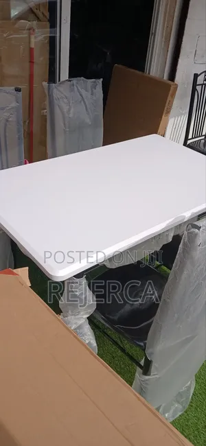 White Dinning Set