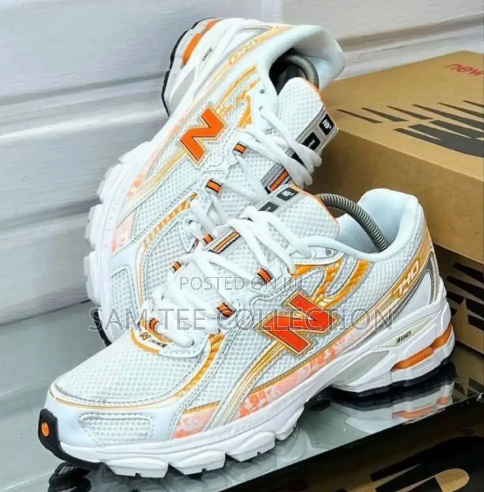 New Balance 740