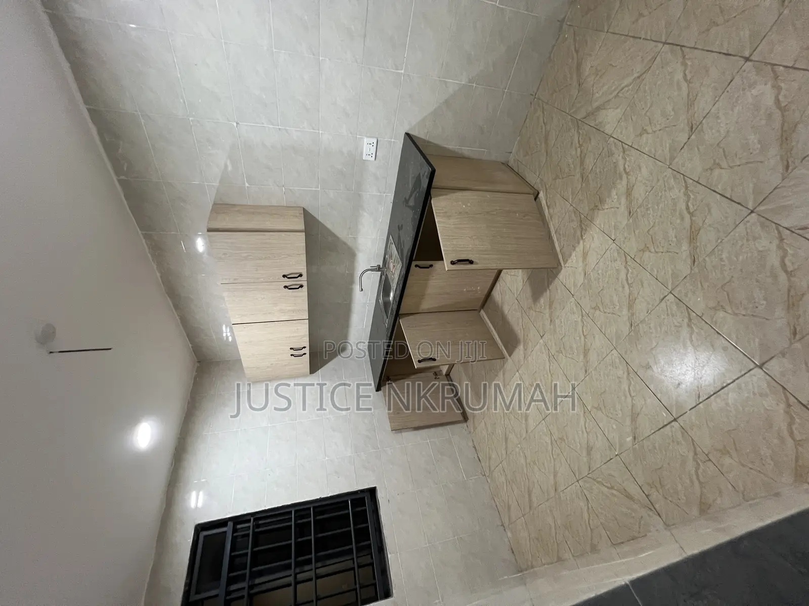 1bdrm Apartment in Mr Justice Estate, Bortiano for rent