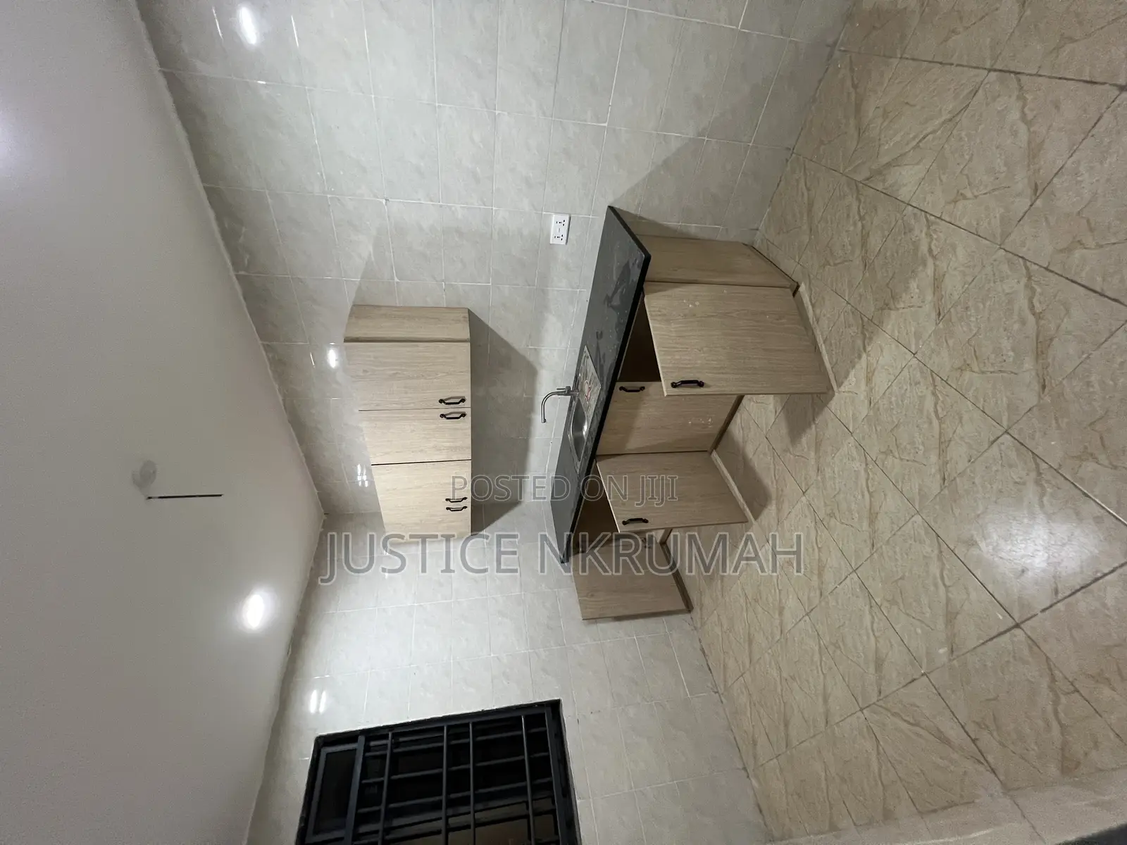 1bdrm Apartment in Mr Justice Estate, Bortiano for rent