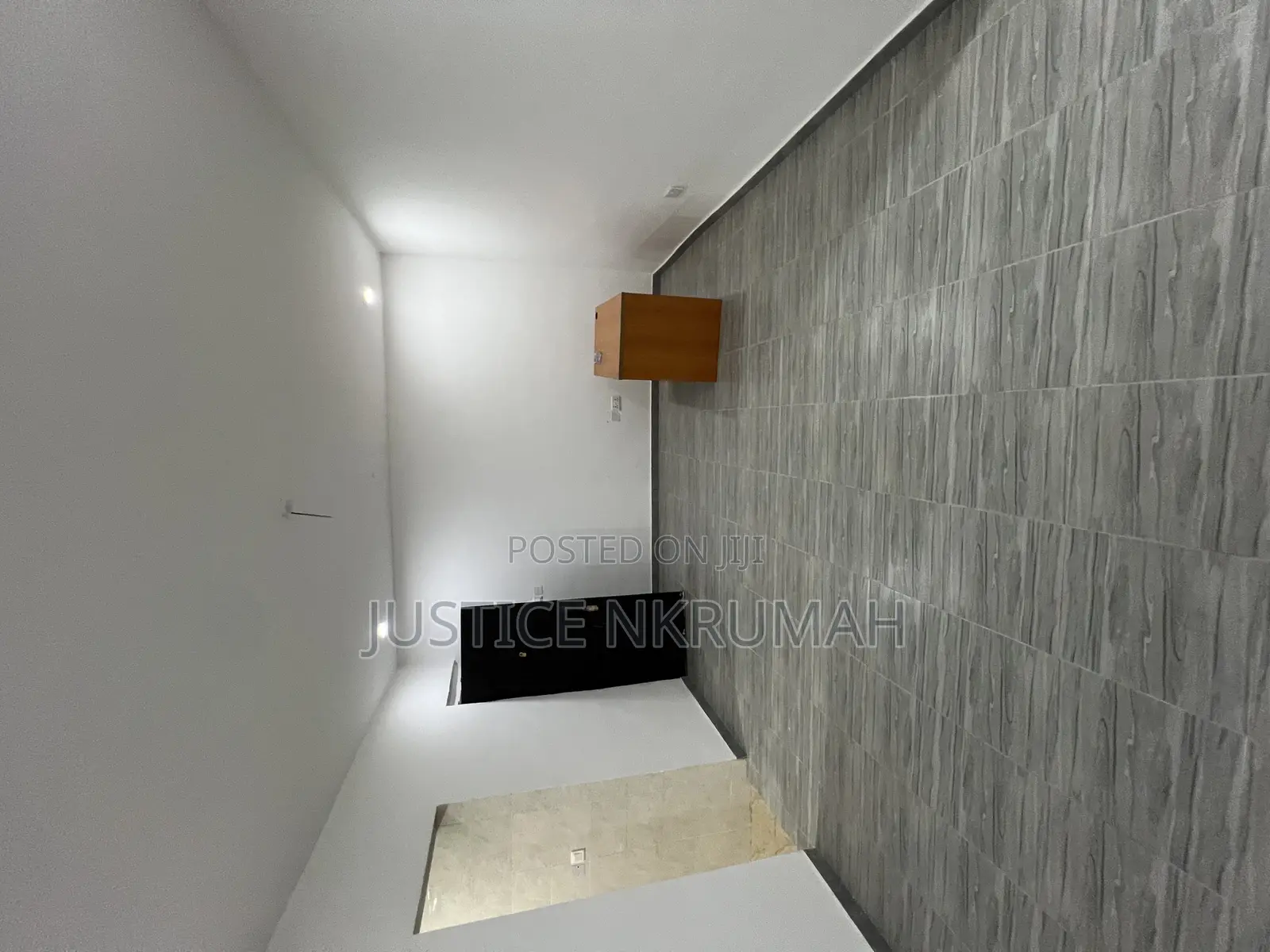 1bdrm Apartment in Mr Justice Estate, Bortiano for rent