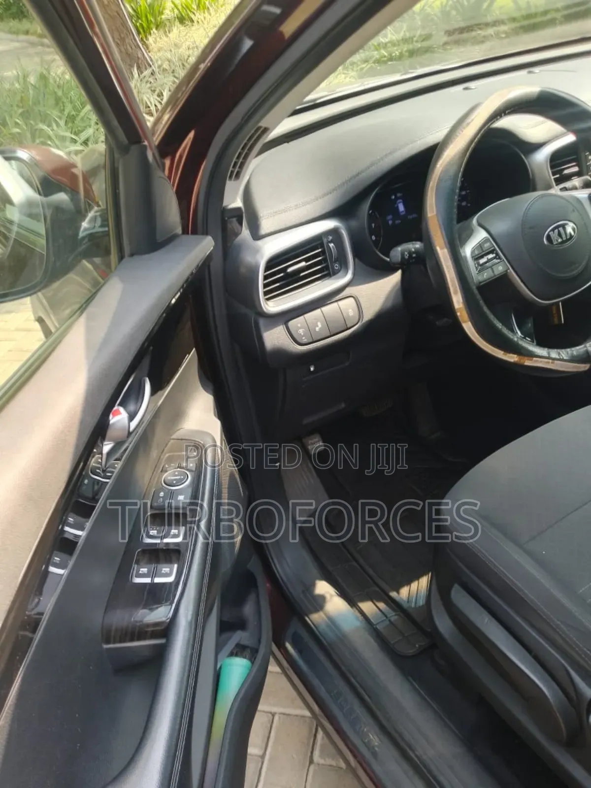 Kia Sorento 2.4L LX FWD 2019 Brown