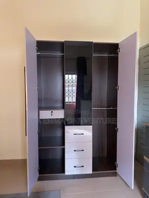 Brand New 3in1 Wardrobe (Mdf Laminated Board)