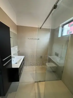 3bdrm House in America House, East Legon for rent