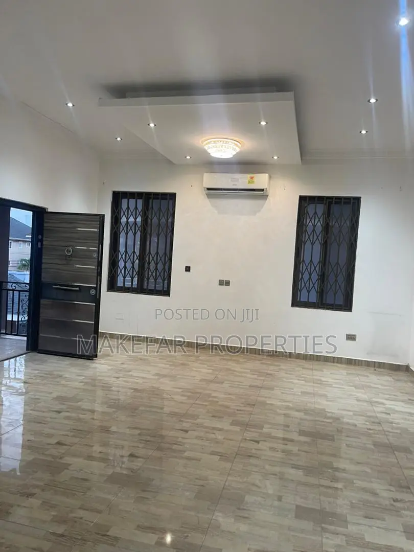 4bdrm House in Adjiriganor for rent