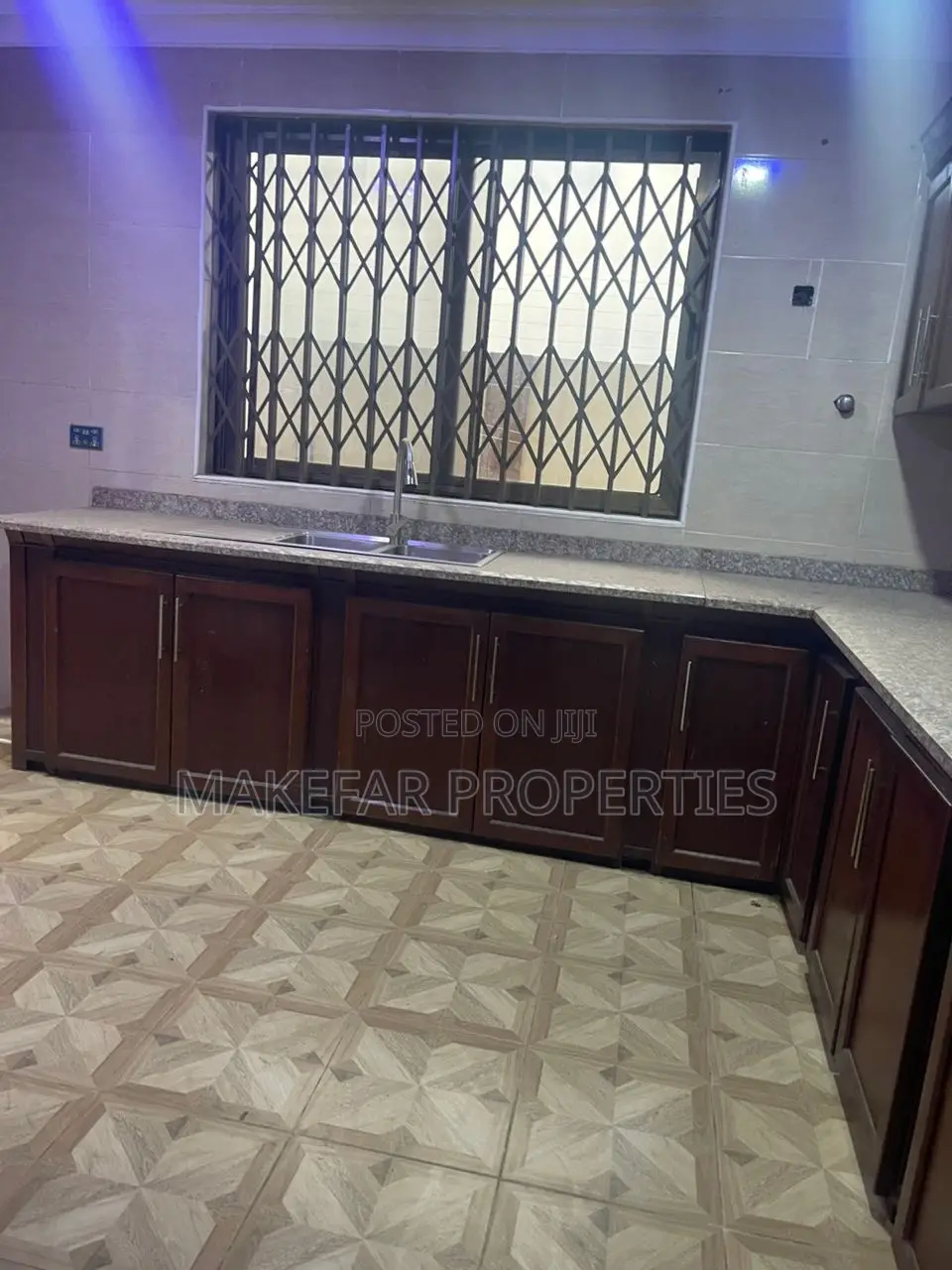 4bdrm House in Adjiriganor for rent