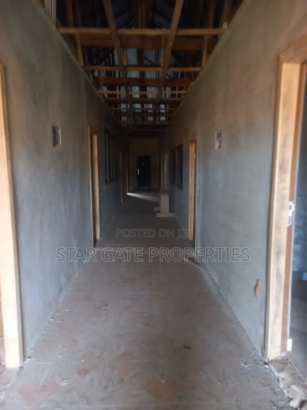 8bdrm House in Jachie Pramso, Kumasi Metropolitan for sale