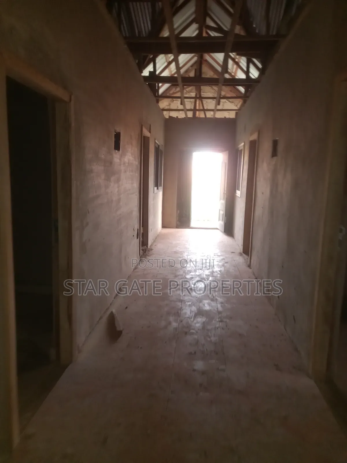 8bdrm House in Jachie Pramso, Kumasi Metropolitan for sale