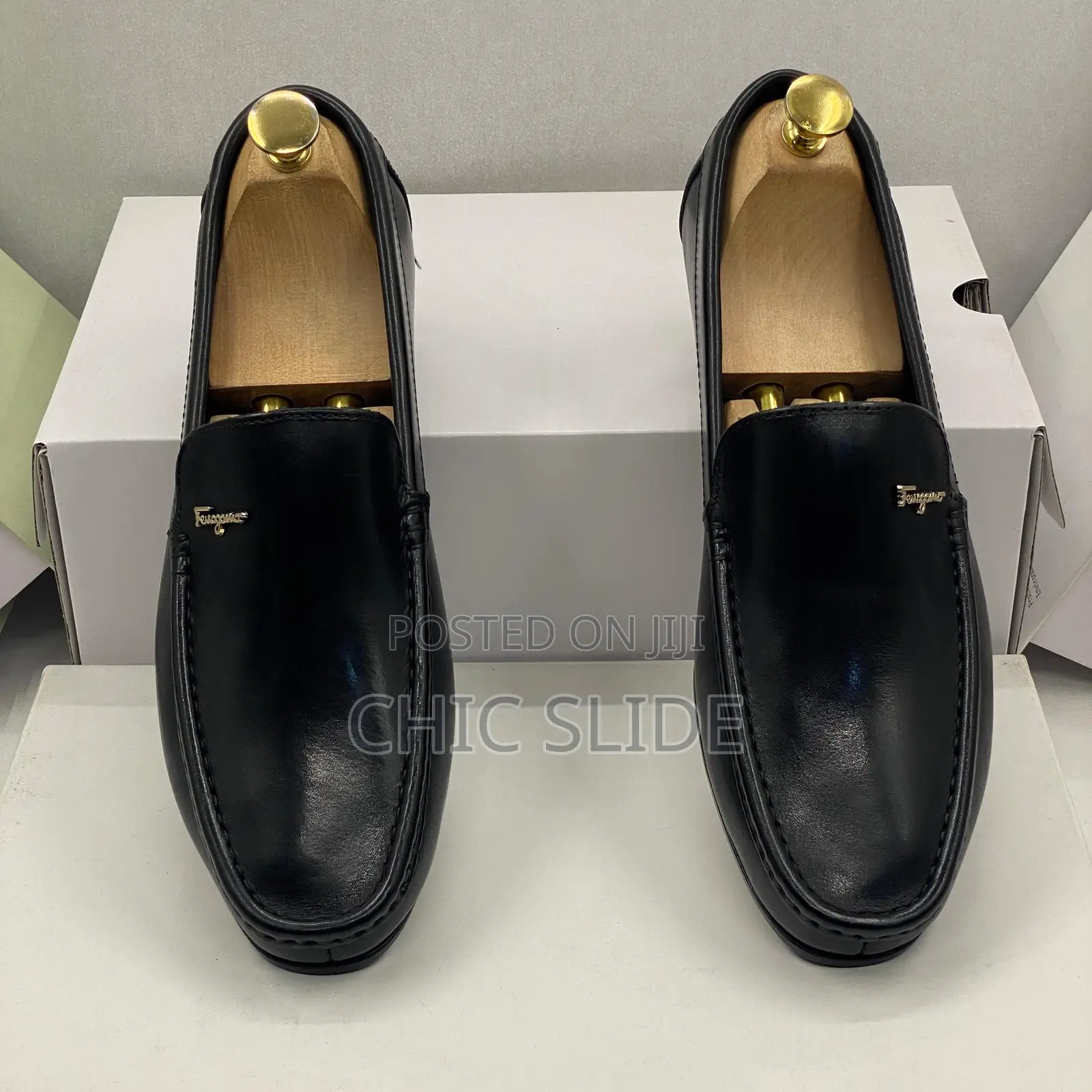 New Set Ferragamo Shoes