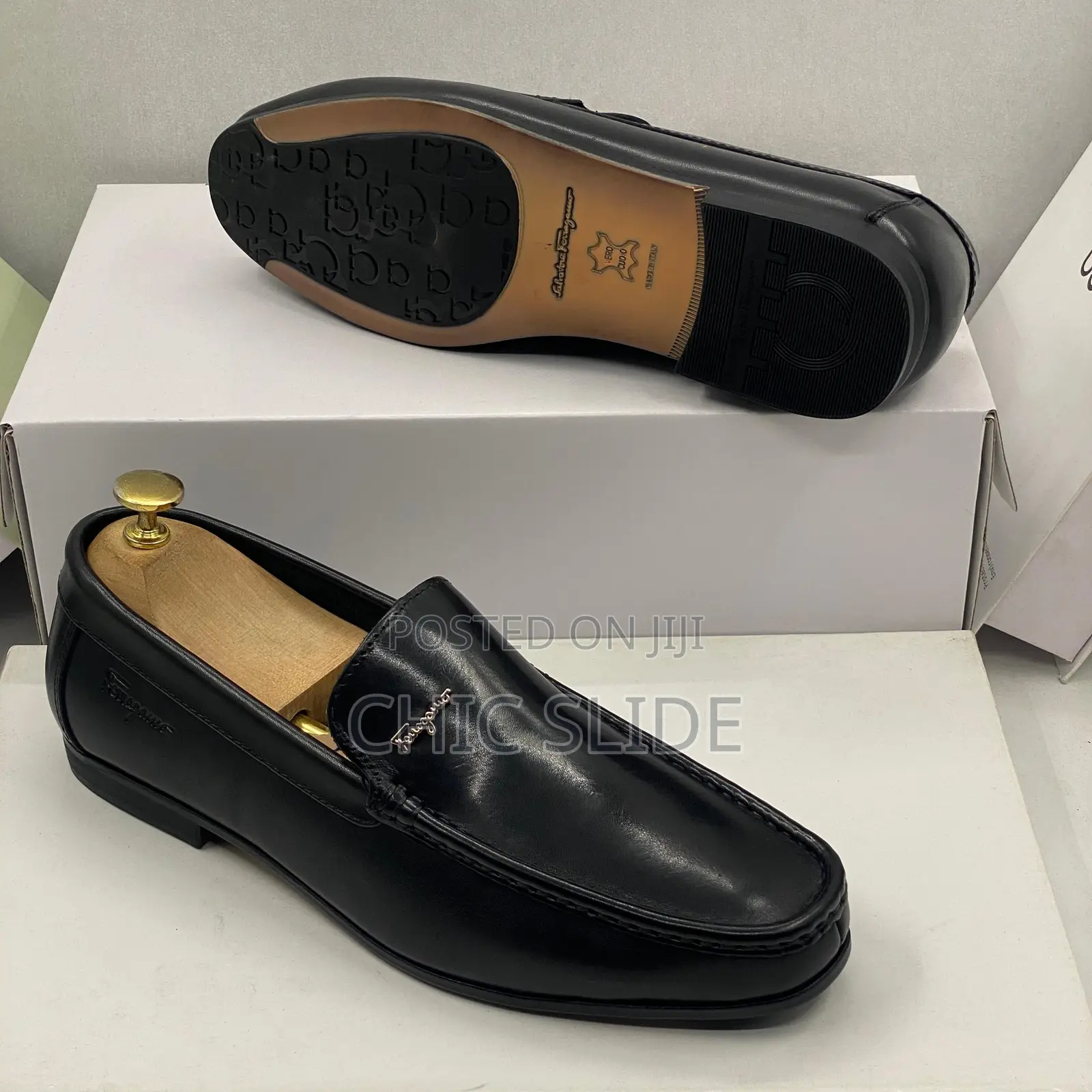 New Set Ferragamo Shoes