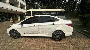 Hyundai Accent GLS 4dr Sedan (1.6L 4cyl 6A) 2015 White