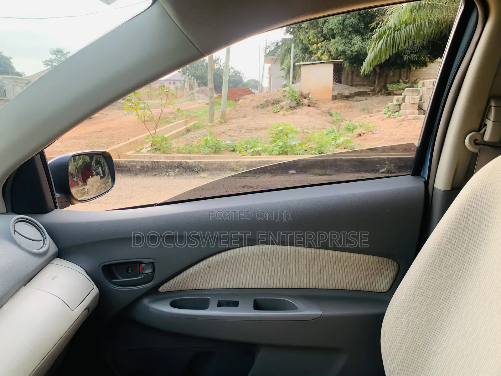 Toyota Belta 2010 Blue