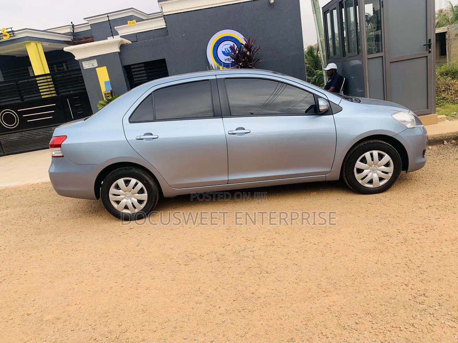 Toyota Belta 2010 Blue