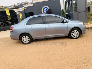 Toyota Belta 2010 Blue