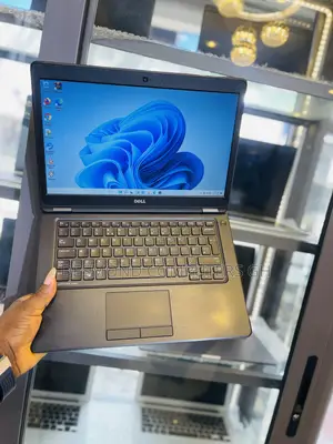 Laptop Dell Latitude 5450 8GB Intel Core i5 SSD 160GB
