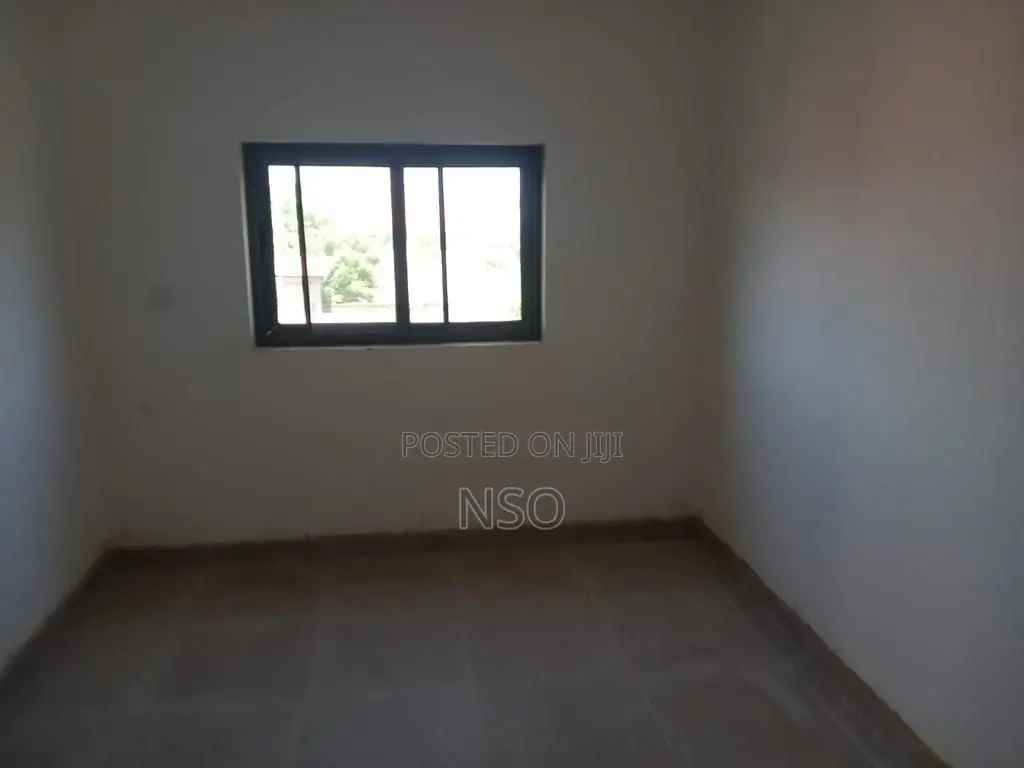 2bdrm Apartment in Redrow Estate, East Legon for sale