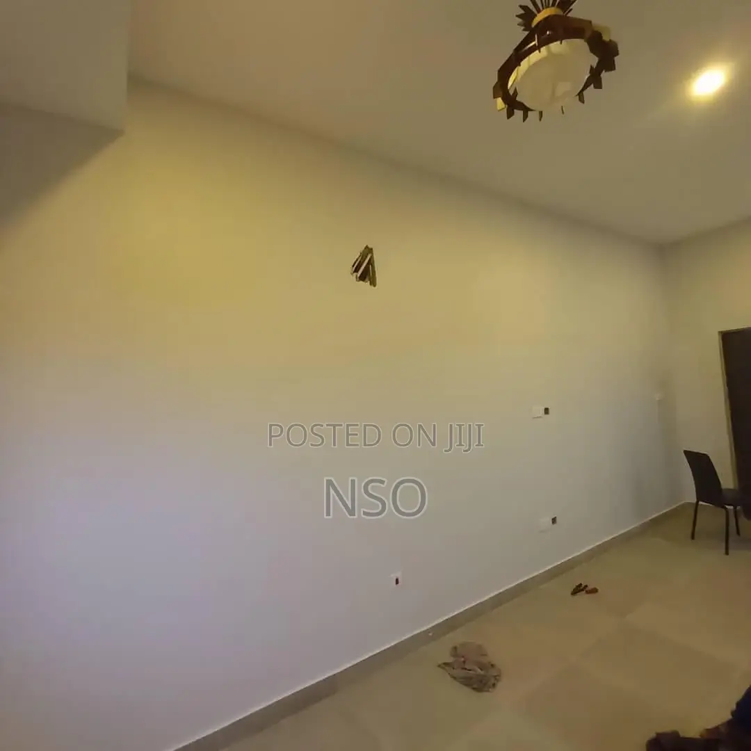 2bdrm Apartment in Redrow Estate, East Legon for sale