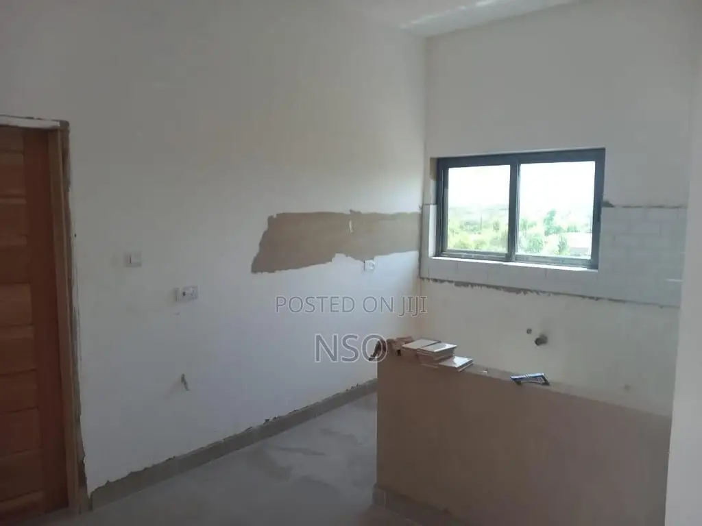 2bdrm Apartment in Redrow Estate, East Legon for sale