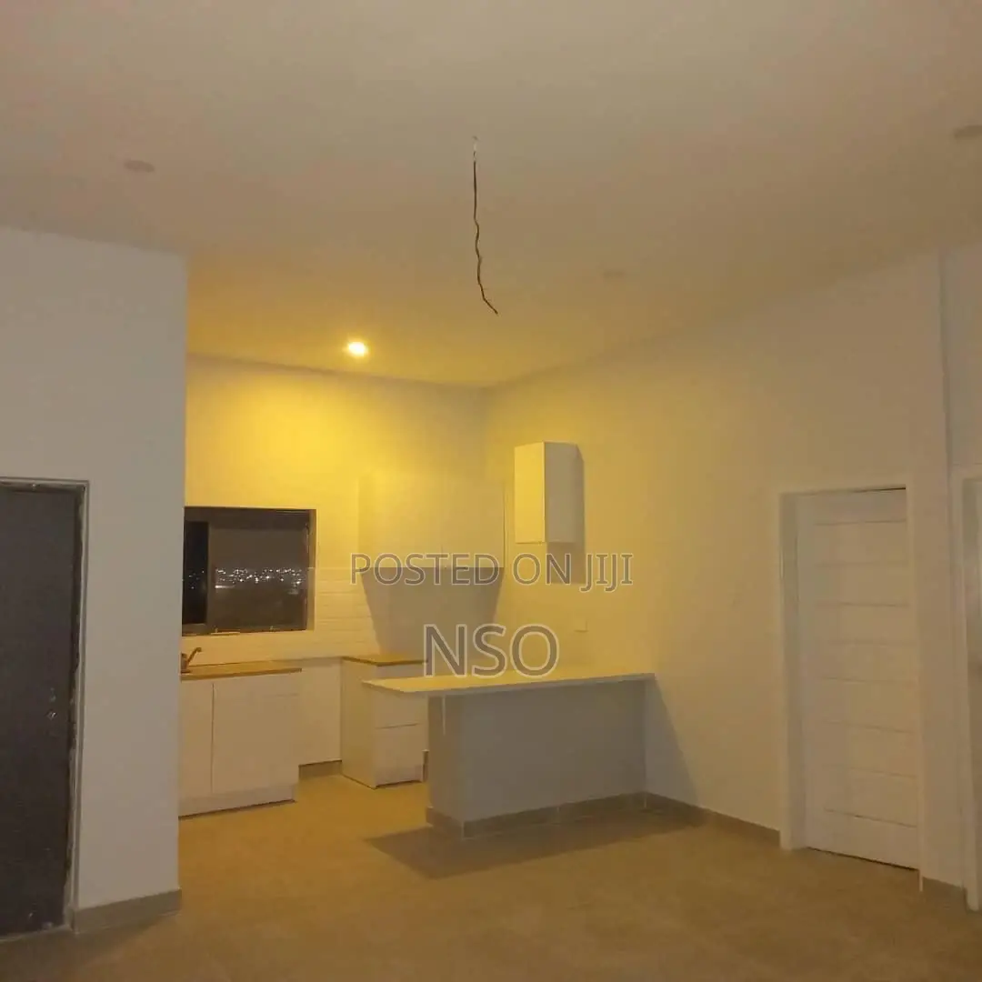 2bdrm Apartment in Redrow Estate, East Legon for sale