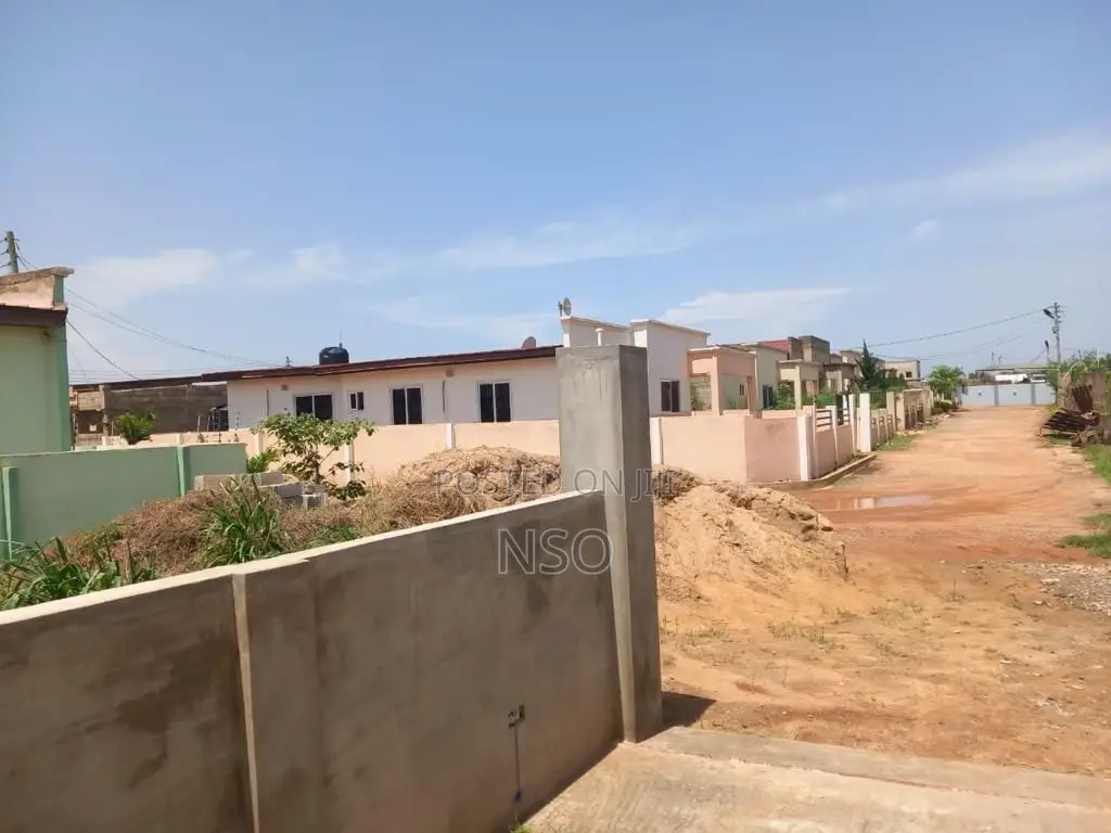 2bdrm Apartment in Redrow Estate, East Legon for sale