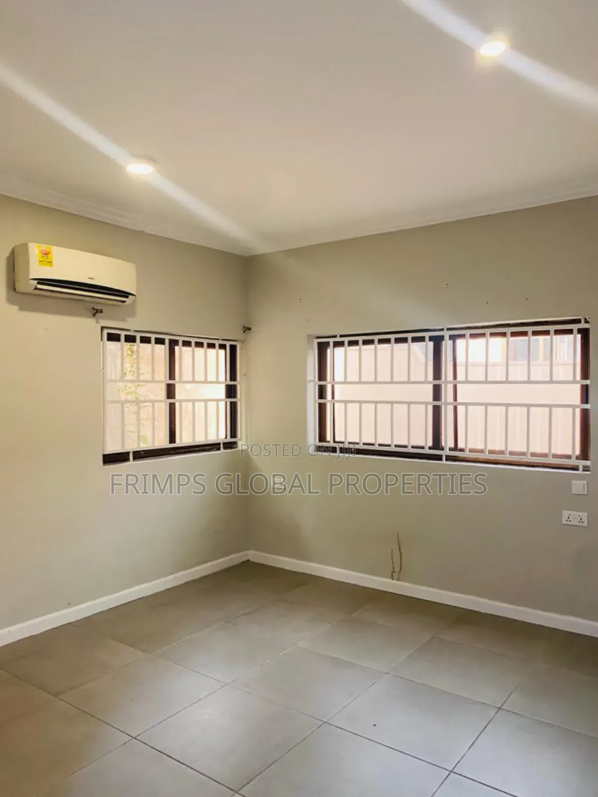 7bdrm House in East Legon for sale