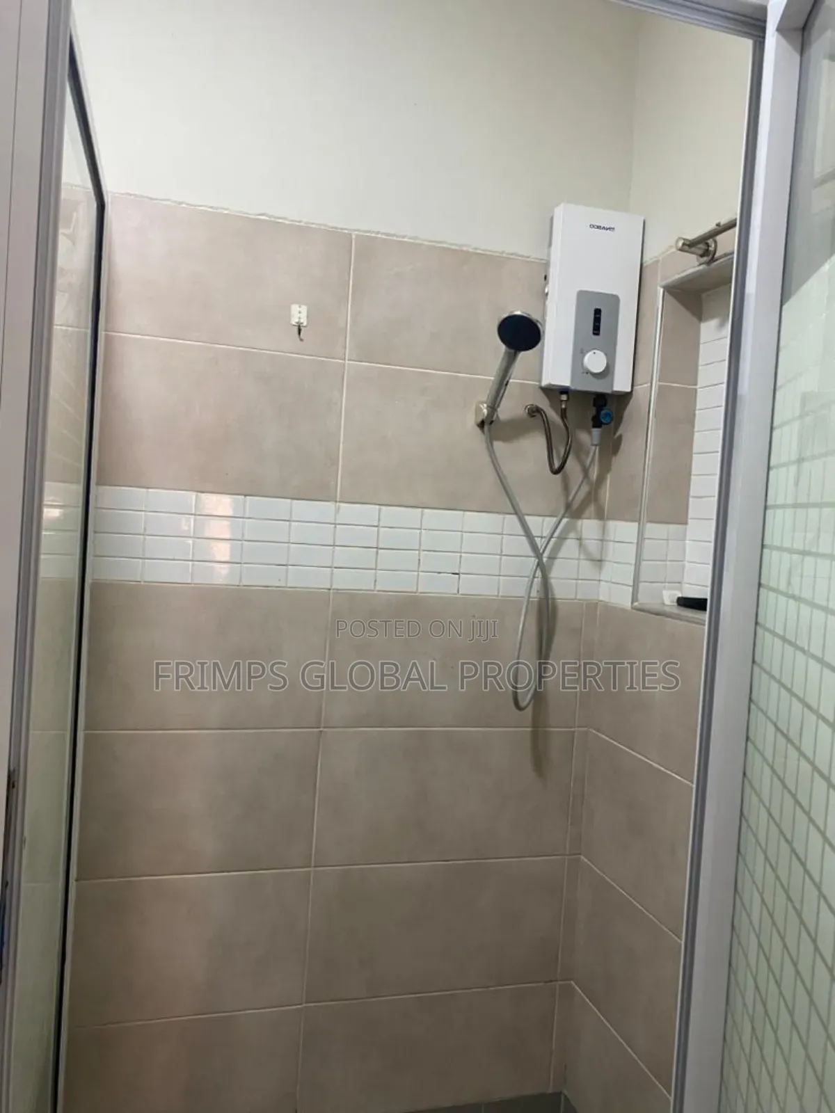 7bdrm House in East Legon for sale