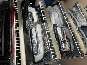 Land Cruiser Prado / V8 Spec Headlights