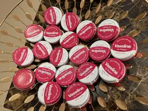 Vaseline Lip Therapy