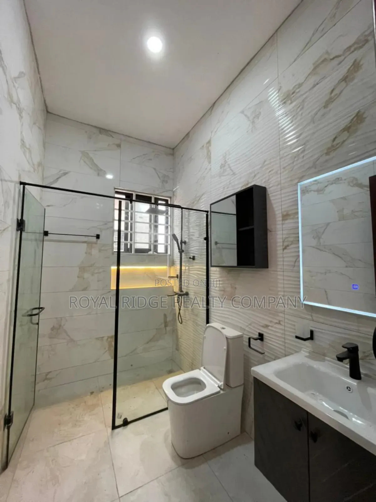4bdrm House in Spintex Comm 18, Accra Metropolitan for sale