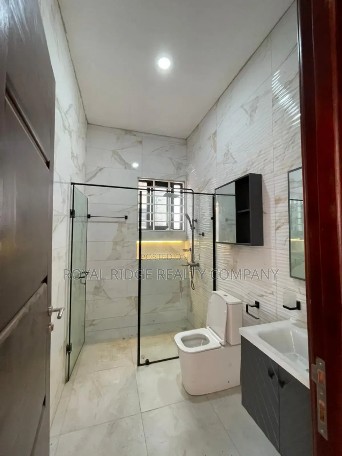 4bdrm House in Spintex Comm 18, Accra Metropolitan for sale