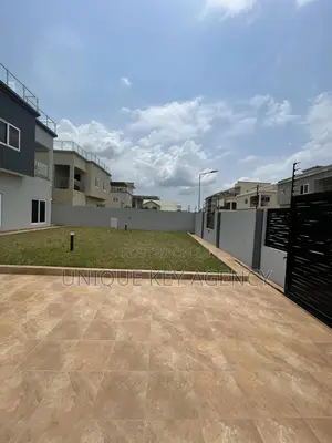 4bdrm House in Unique Key Agency, Spintex for sale