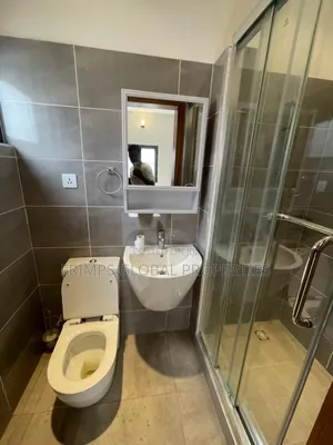 4bdrm House in Adenta for sale