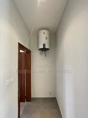 4bdrm House in Adenta for sale