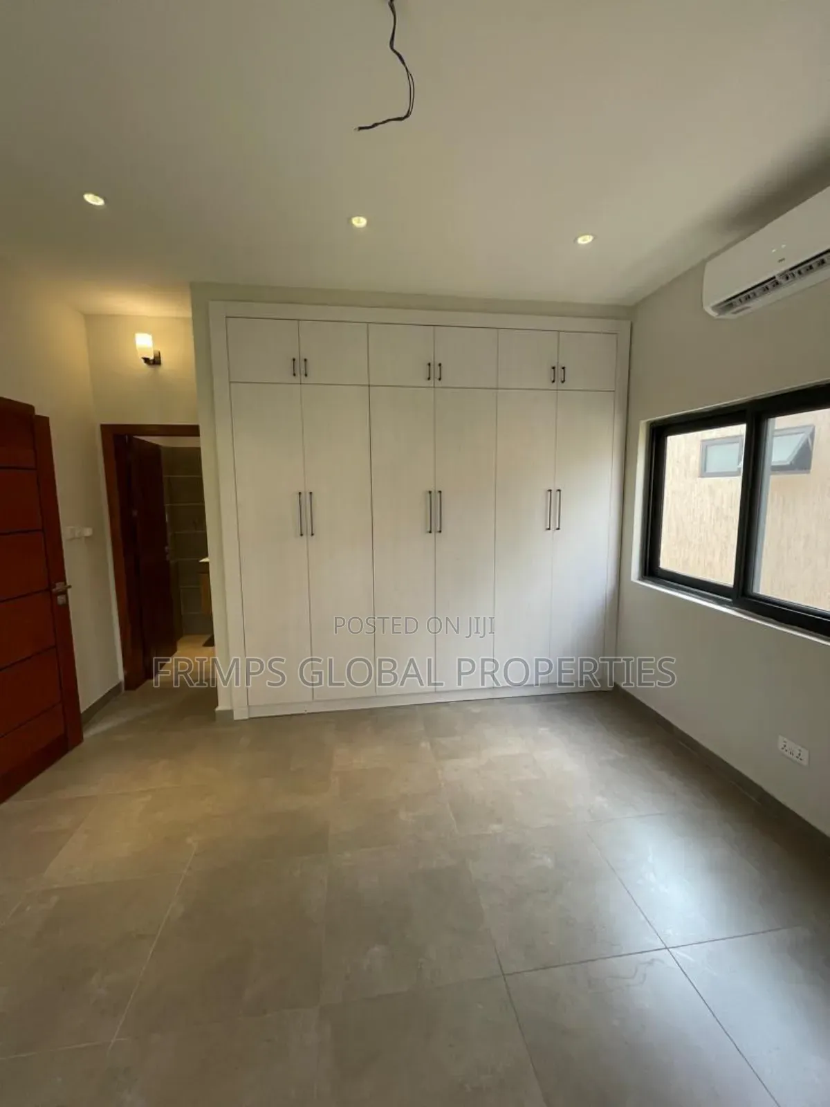 4bdrm House in Adenta for sale