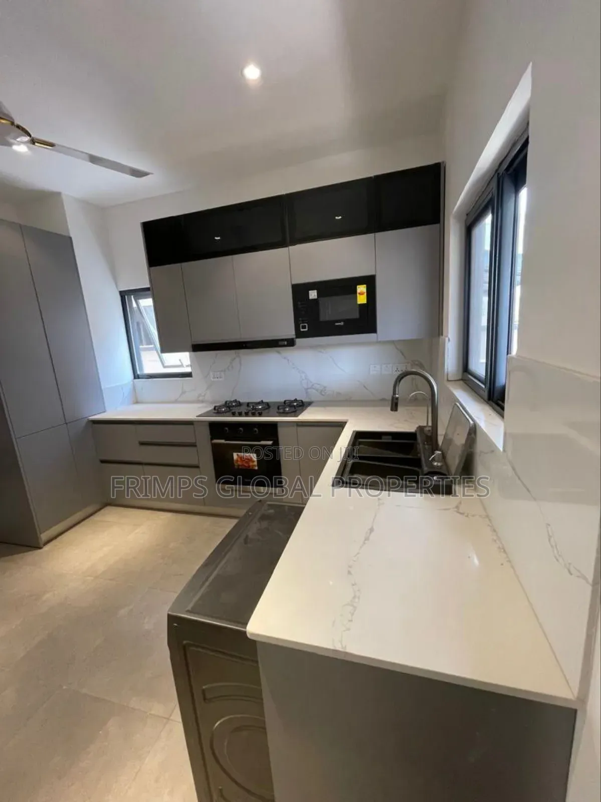 4bdrm House in Adenta for sale