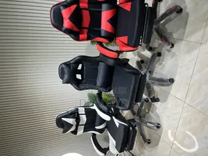 Kanak Game Chair