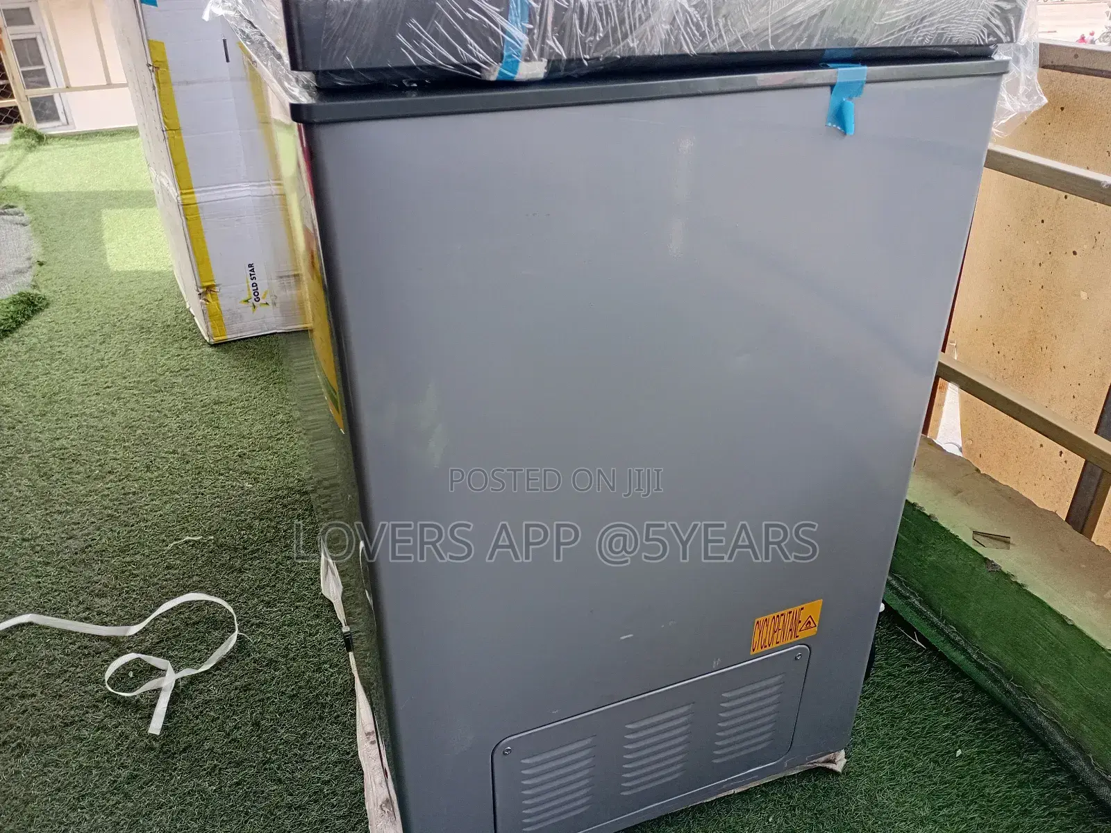 Gold Star 226l Chest Freezer – Large Capacity, Low 226l Gold Star
