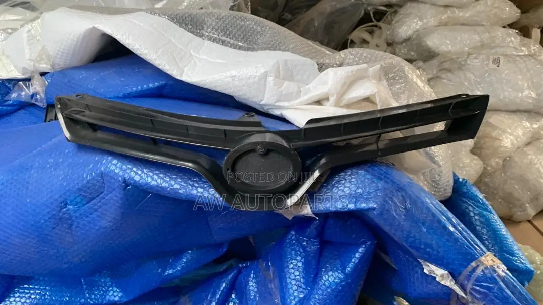 Corolla 14 Top Grille Le