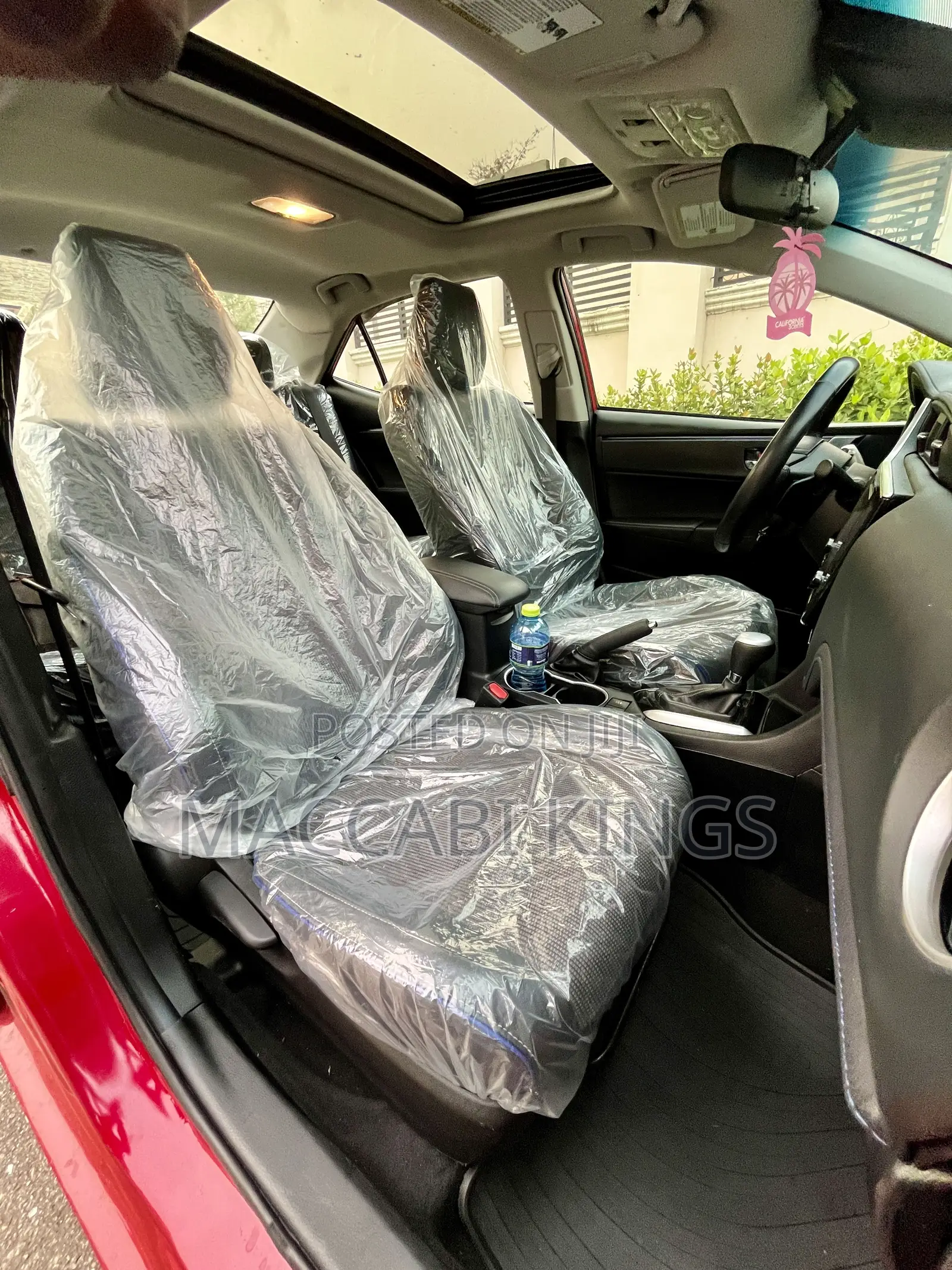 Toyota Corolla SE 4dr Sedan (1.8L 4cyl CVT) 2017 Red