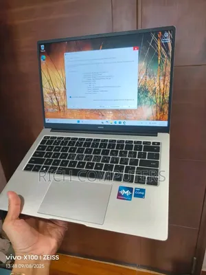 New Laptop Howard 16GB Intel Core i5 SSD 512GB