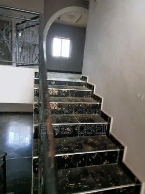 4bdrm Duplex in Agape Up Twon for rent