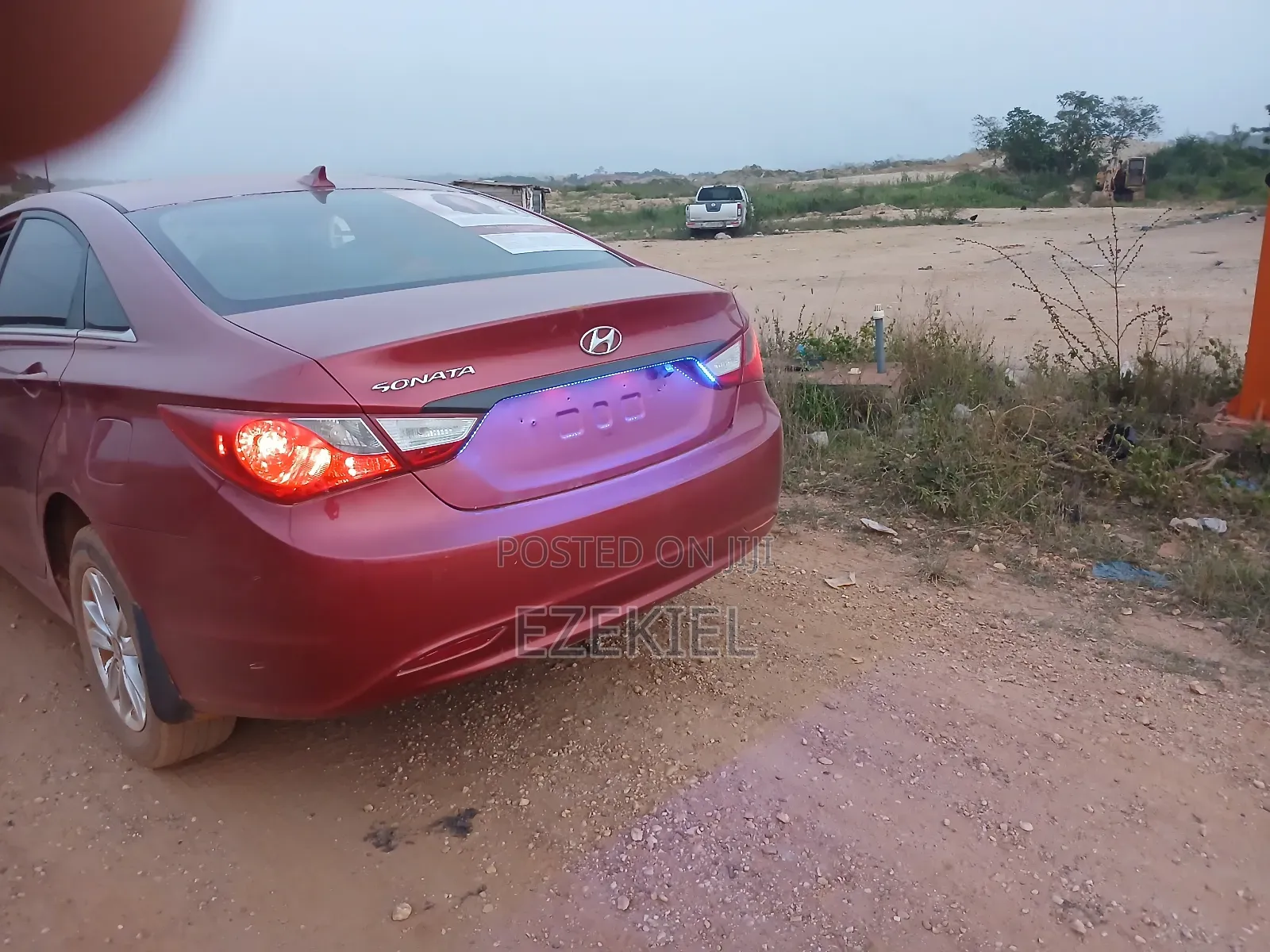 Hyundai Sonata GLS Sedan FWD (2.4L 4cyl 6A) 2013