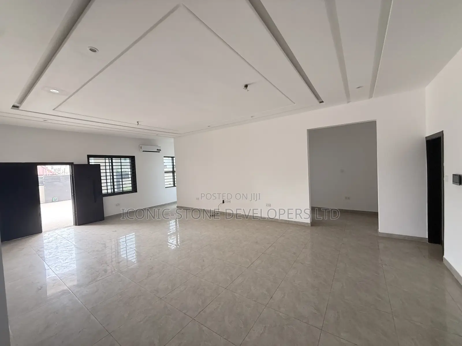 3bdrm House in Lakeside Estate for sale