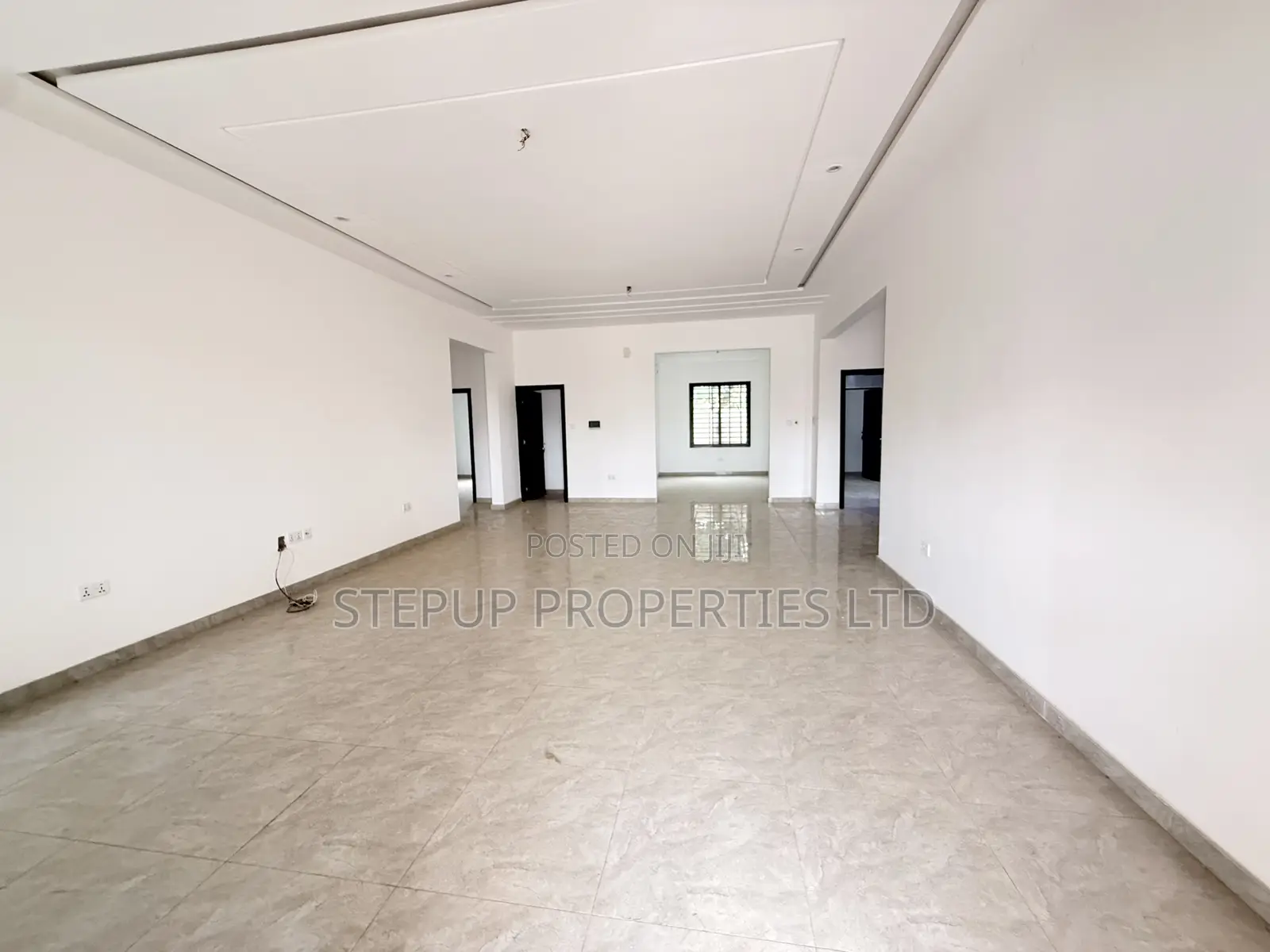 3bdrm House in Lakeside Estate for sale