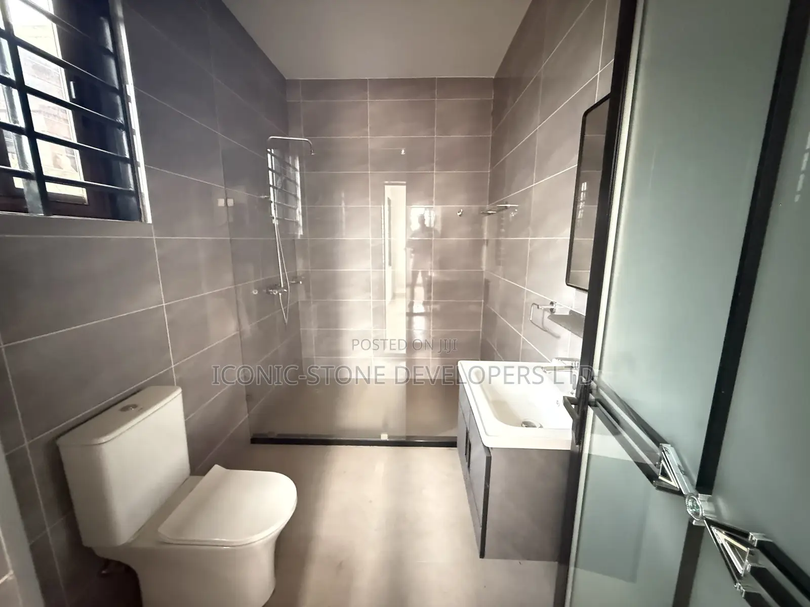 3bdrm House in Lakeside Estate for sale