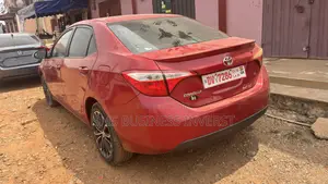 Toyota Corolla LE Eco Plus 4dr Sedan (1.8L 4cyl CVT) 2016 Red