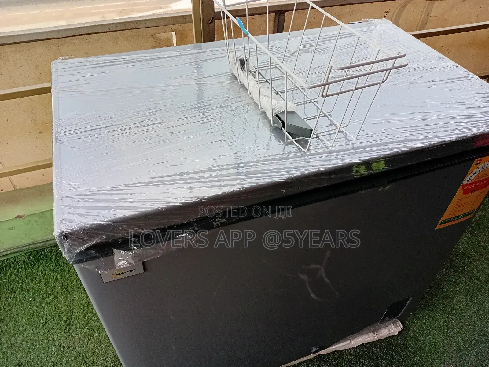 Gold Star 226l Freezer – Ideal for Bulk Storage